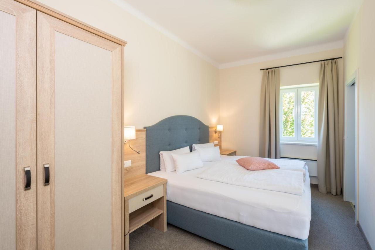 Inselhotel Faakersee Faak am See Bagian luar foto